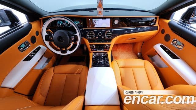 Rolls-Royce Ghost 2024 — Şəkil 10/20