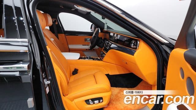 Rolls-Royce Ghost 2024 — Şəkil 11/20