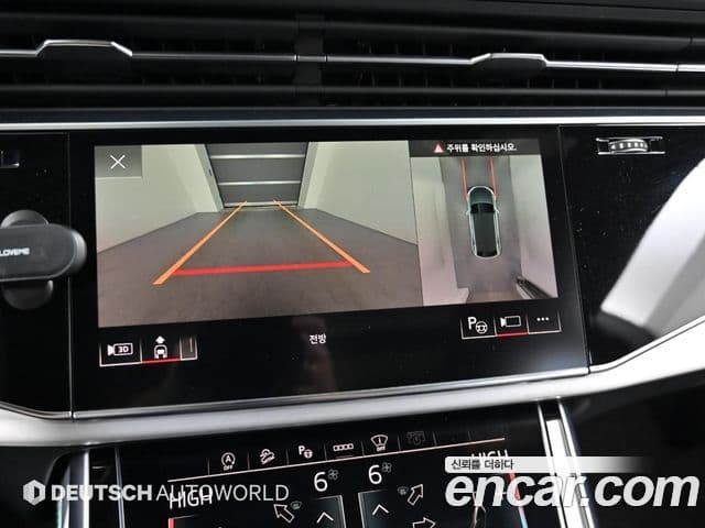 Audi Q7 2021 — Фото 14/20