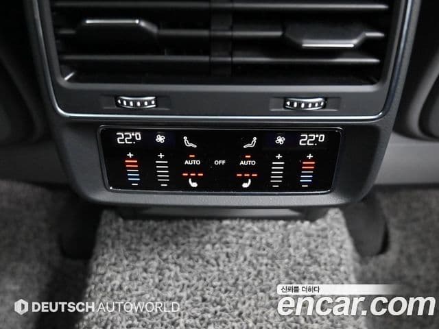 Audi Q7 2021 — Фото 15/20
