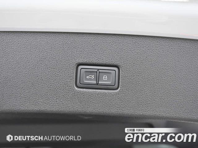 Audi Q7 2021 — Фото 19/20