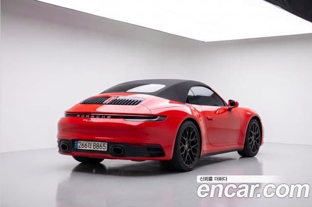 Porsche 911 2022 — ფოტო 4/19
