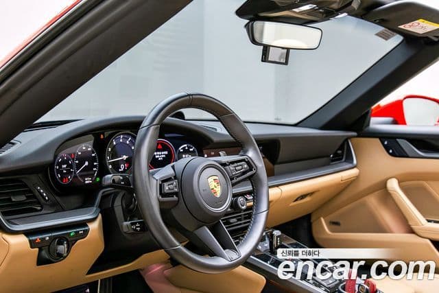 Porsche 911 2022 — ფოტო 8/19