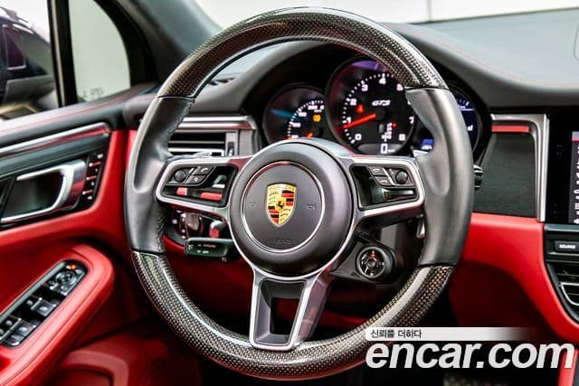 Porsche Macan 2020 — Şəkil 9/20