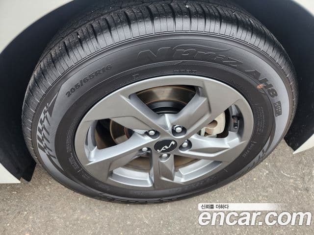Kia K5 2024 — Photo 10/13