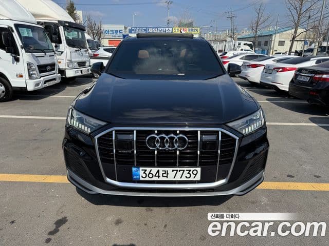 Audi Q7 2021 — Şəkil 1/20