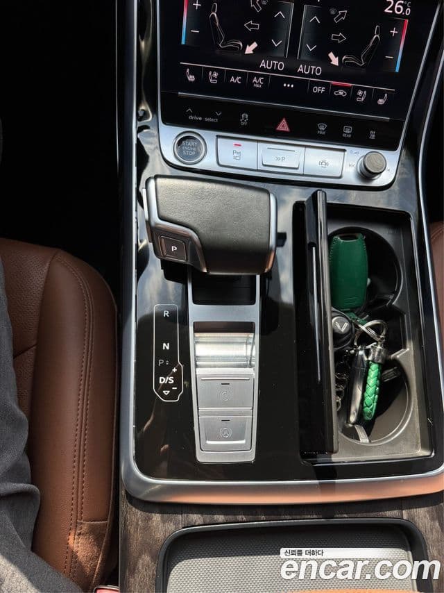 Audi Q7 2021 — Şəkil 19/20
