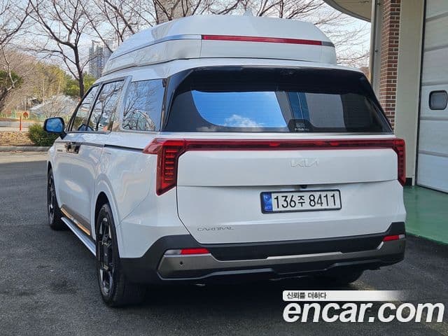 Kia Carnival 2024 — ფოტო 5/20