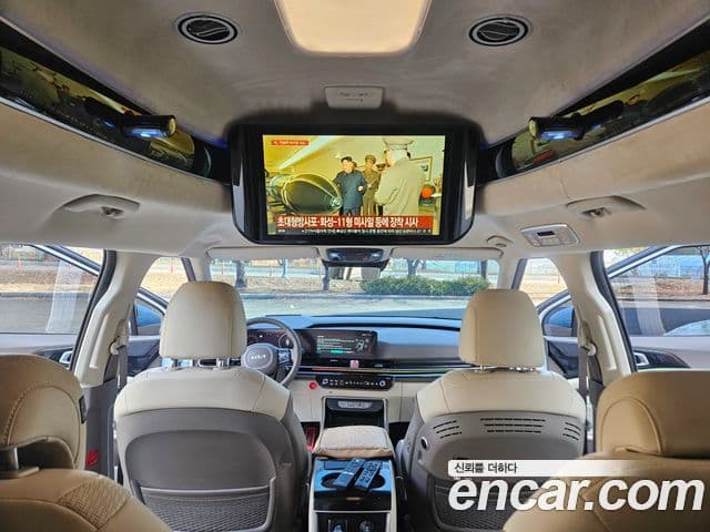 Kia Carnival 2024 — ფოტო 10/20