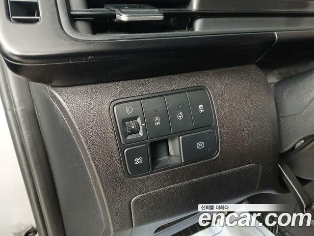 Hyundai Staria 2021 — ფოტო 11/20