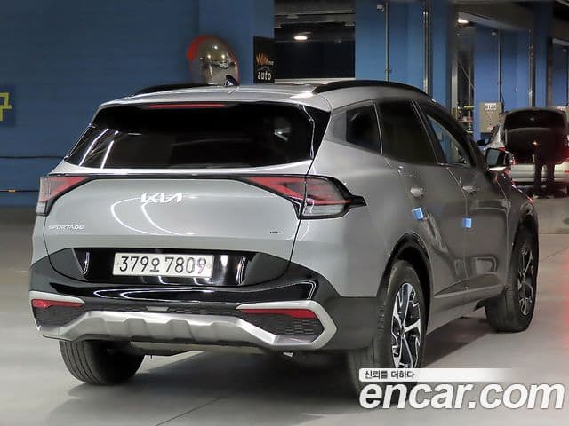 Kia Sportage 2021 — ფოტო 4/20
