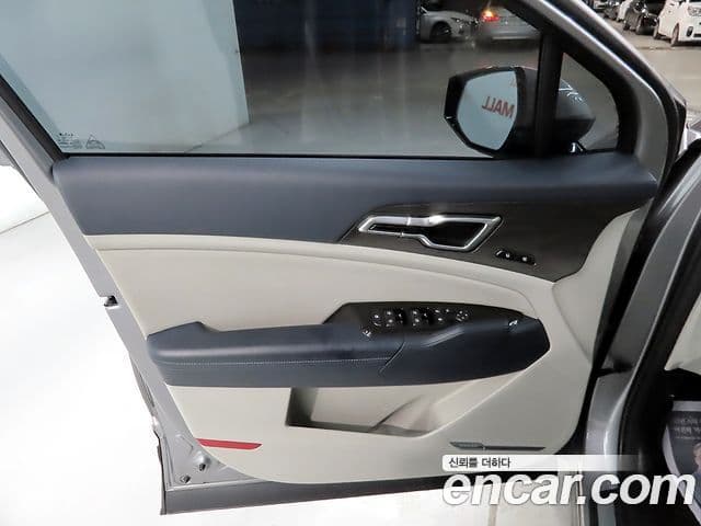 Kia Sportage 2021 — ფოტო 14/20