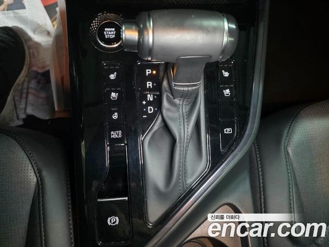 Kia Niro 2022 — Şəkil 8/16