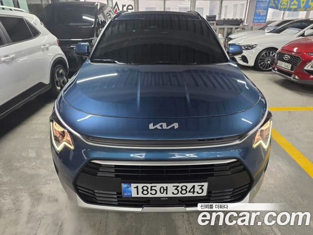 Kia Niro 2022 — Şəkil 14/16