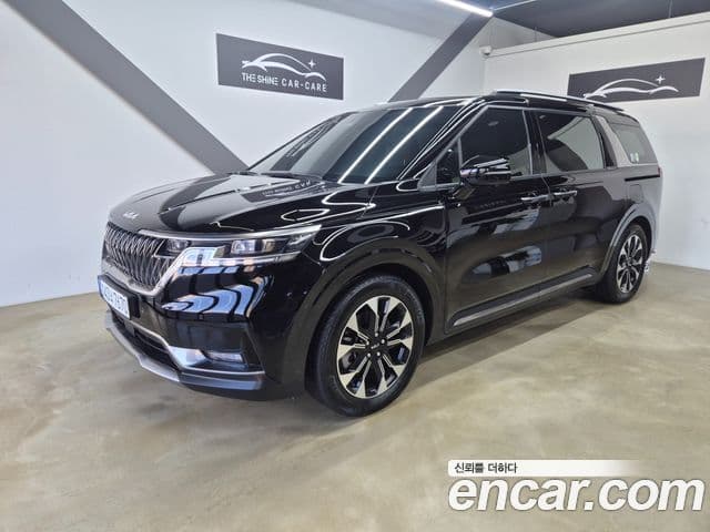 Kia Carnival 2023 — ფოტო 20/20