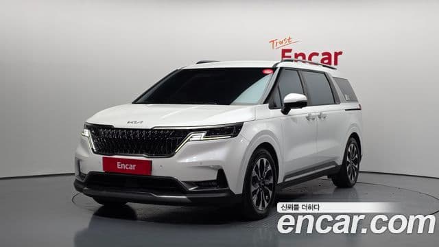 Kia Carnival 2022 — Фото 1/20