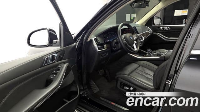BMW X5 2022 — Фото 10/20