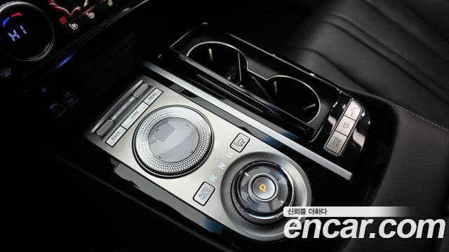 Genesis Electrified G80 2021 — фото 9 из 20