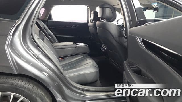 Genesis Electrified G80 2021 — Şəkil 12/20