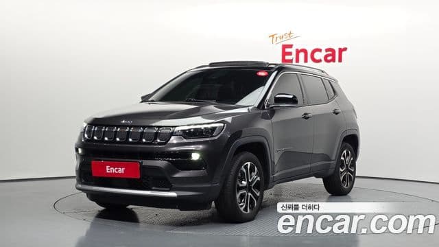 Jeep Compass 2022 — Фото 1/20