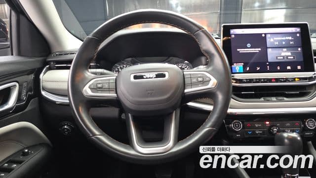 Jeep Compass 2022 — Фото 13/20