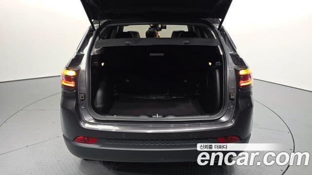 Jeep Compass 2022 — Фото 20/20
