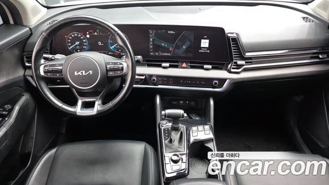 Kia Sportage 2023 — ფოტო 16/20