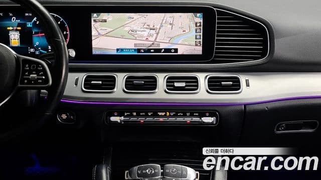 Mercedes-Benz GLE-Class 2020 — ფოტო 19/20