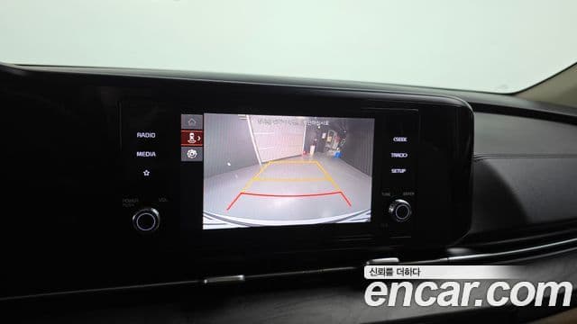 Kia Carnival 2023 — Фото 16/20