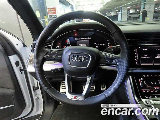 Audi Q7 2022 — Şəkil 7/20