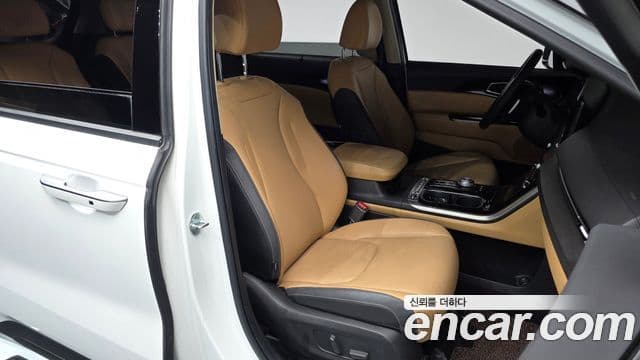Kia Carnival 2022 — ფოტო 10/20