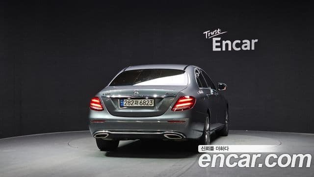Mercedes-Benz E-Class 2019 — Şəkil 4/20