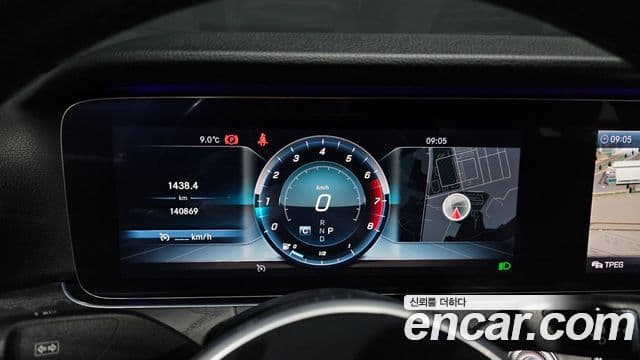 Mercedes-Benz E-Class 2019 — Şəkil 8/20