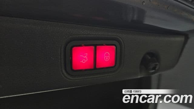 Mercedes-Benz E-Class 2019 — Şəkil 19/20