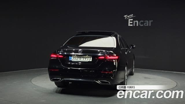 Mercedes-Benz E-Class 2022 — Şəkil 3/20