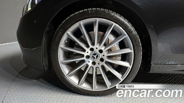 Mercedes-Benz E-Class 2022 — Şəkil 4/20