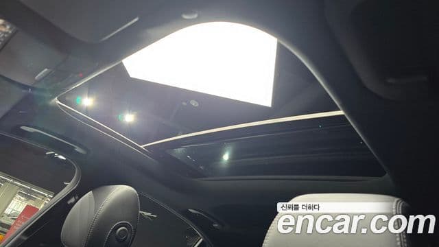 Mercedes-Benz E-Class 2022 — Şəkil 18/20