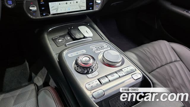 Genesis G90 2023 — фото 19 из 20