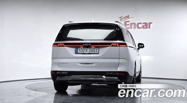 Kia Carnival 2022 — Фото 4/20
