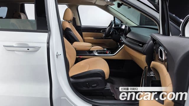Kia Carnival 2022 — Фото 10/20