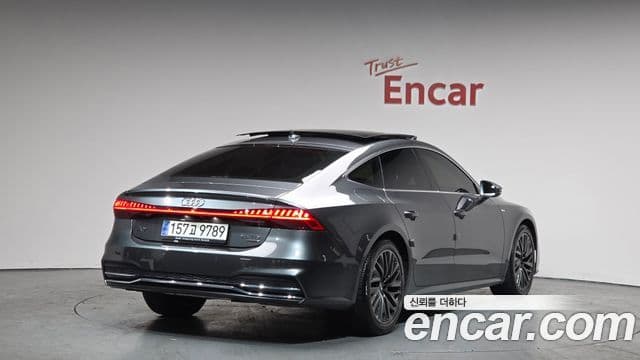Audi A7 2020 — Фото 2/20
