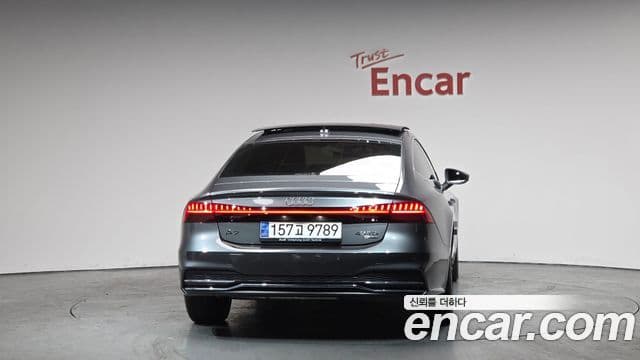 Audi A7 2020 — Фото 4/20