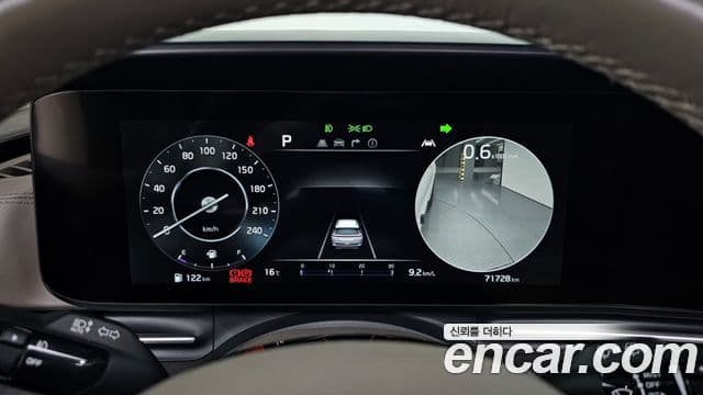 Kia Carnival 2020 — Фото 8/20