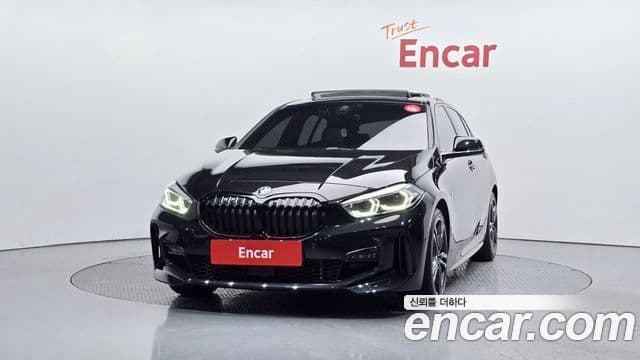 BMW 1 Series 2023 — ფოტო 17/20