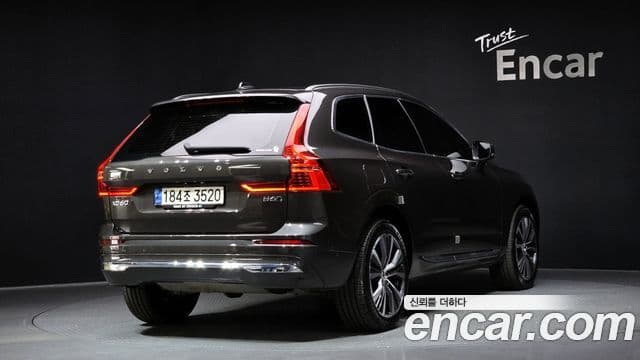 Volvo XC60 2022 — Şəkil 2/20