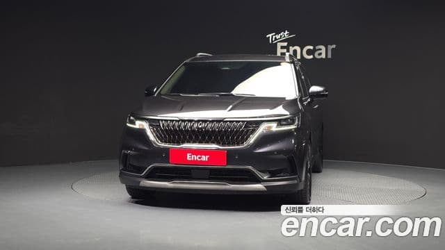 Kia Carnival 2023 — ფოტო 3/20