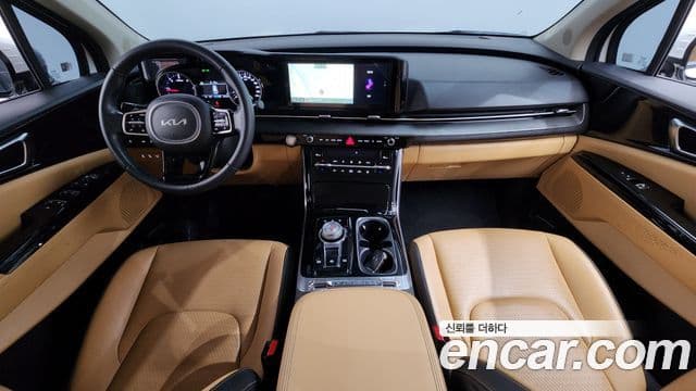 Kia Carnival 2022 — ფოტო 7/20