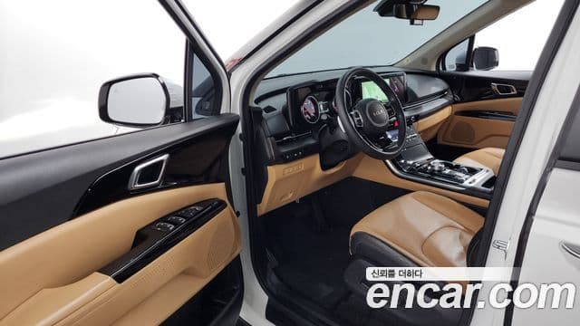 Kia Carnival 2022 — ფოტო 10/20