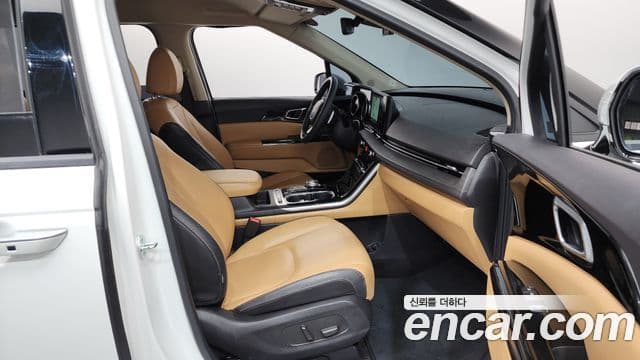 Kia Carnival 2022 — ფოტო 11/20