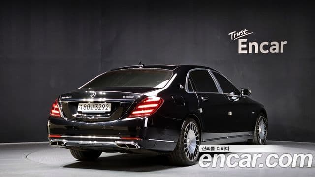 Mercedes-Benz S-Class 2019 — ფოტო 2/20